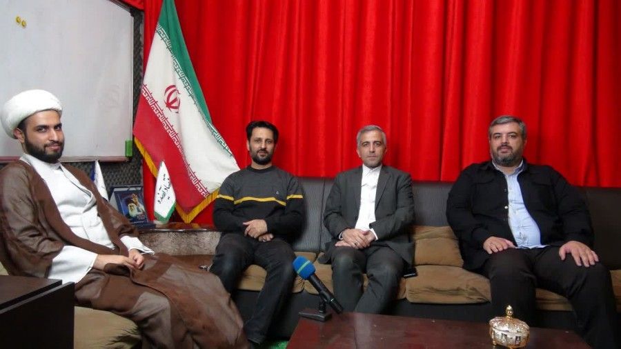 بازپخش نشست بررسی حال و هوای انتخابات قم با حضور  تعدادی از فعالان رسانه ای + فیلم   