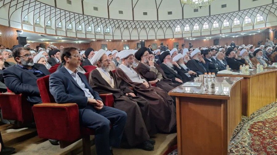 همایش تسنیم با رونمایی از ۸۰ جلد تفسیر قرآن آیت‌الله جوادی آملی برگزار شد