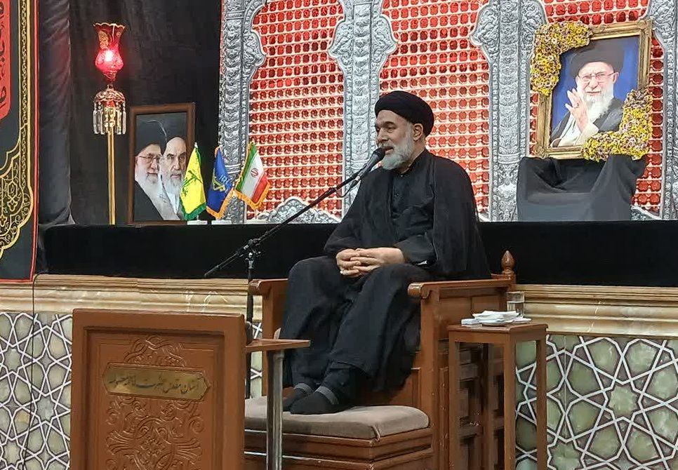 زیارت امام حسین(ع) منشأ حیات معنوی جامعه اسلامی است