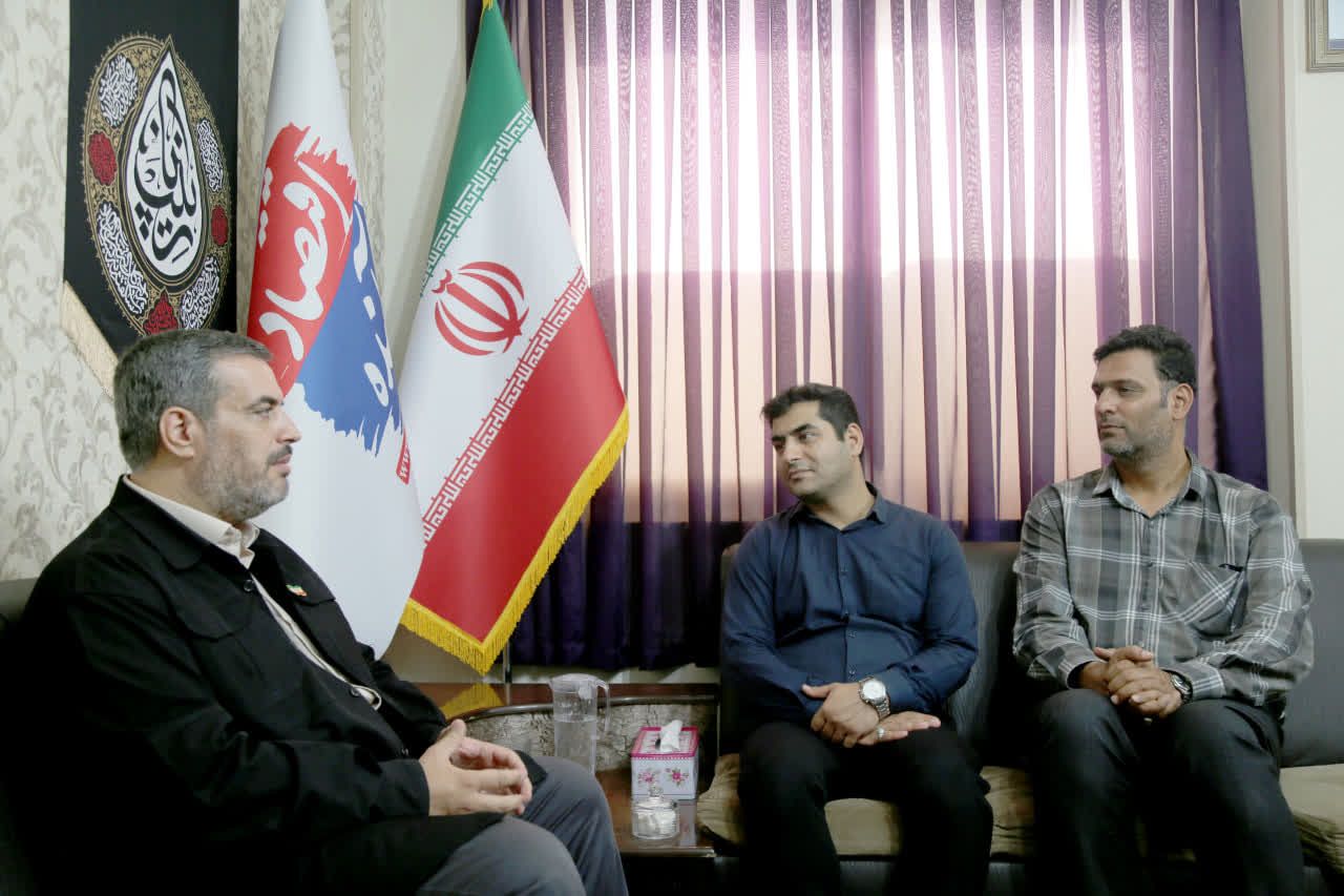 بازدید مدیریت روابط عمومی شرکت نفت قم از تحریریه دفتر قم پرس
