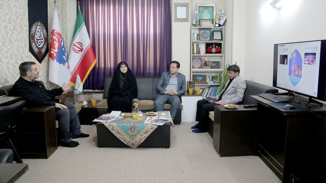 بازدید مدیرکل حفاظت محیط زیست استان قم از تحریریه دفتر قم پرس