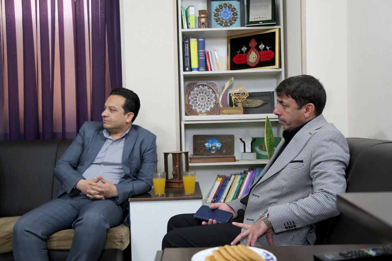 بازدید مدیرکل حفاظت محیط زیست استان قم از تحریریه دفتر قم پرس