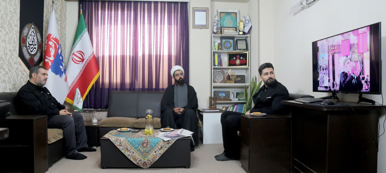 بازدید مدیرکل اجتماعی و فرهنگی استانداری قم از تحریریه دفتر قم پرس