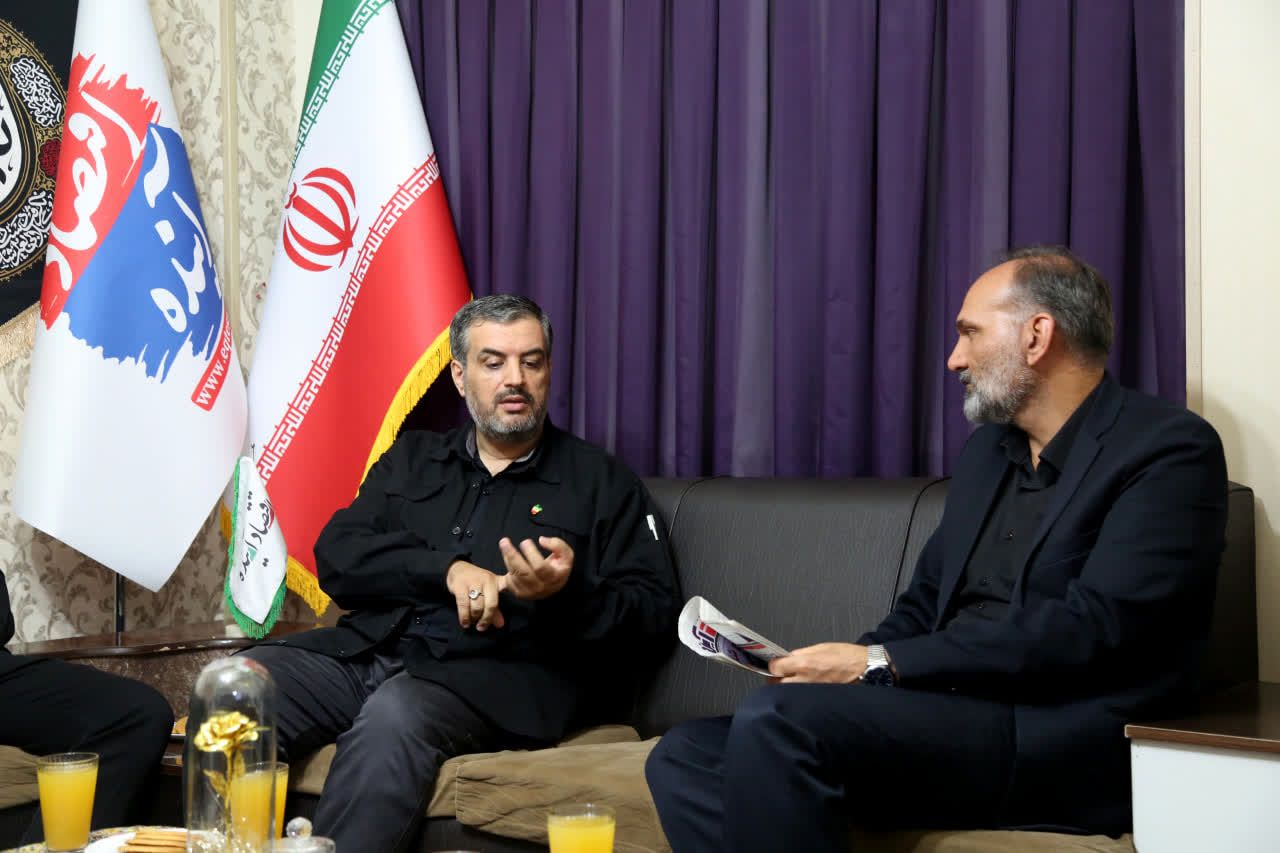 بازدید مهندس رفیعی مدیرعامل شرکت توزیع نیروی برق استان از تحریریه دفتر قم پرس