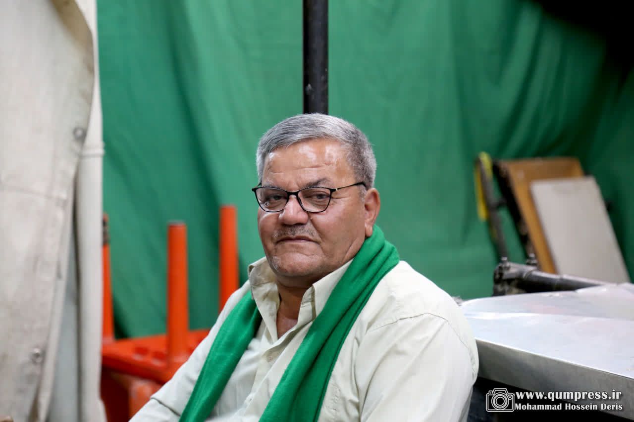 گزارش تصویری از گوشه و کنار خیابان پای انقلاب