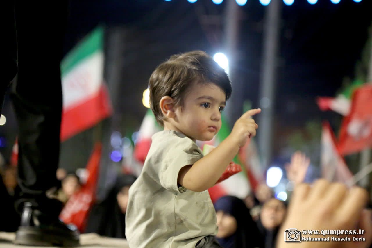 گزارش تصویری از توسل و استغاثه در خیابان (بخش اول)