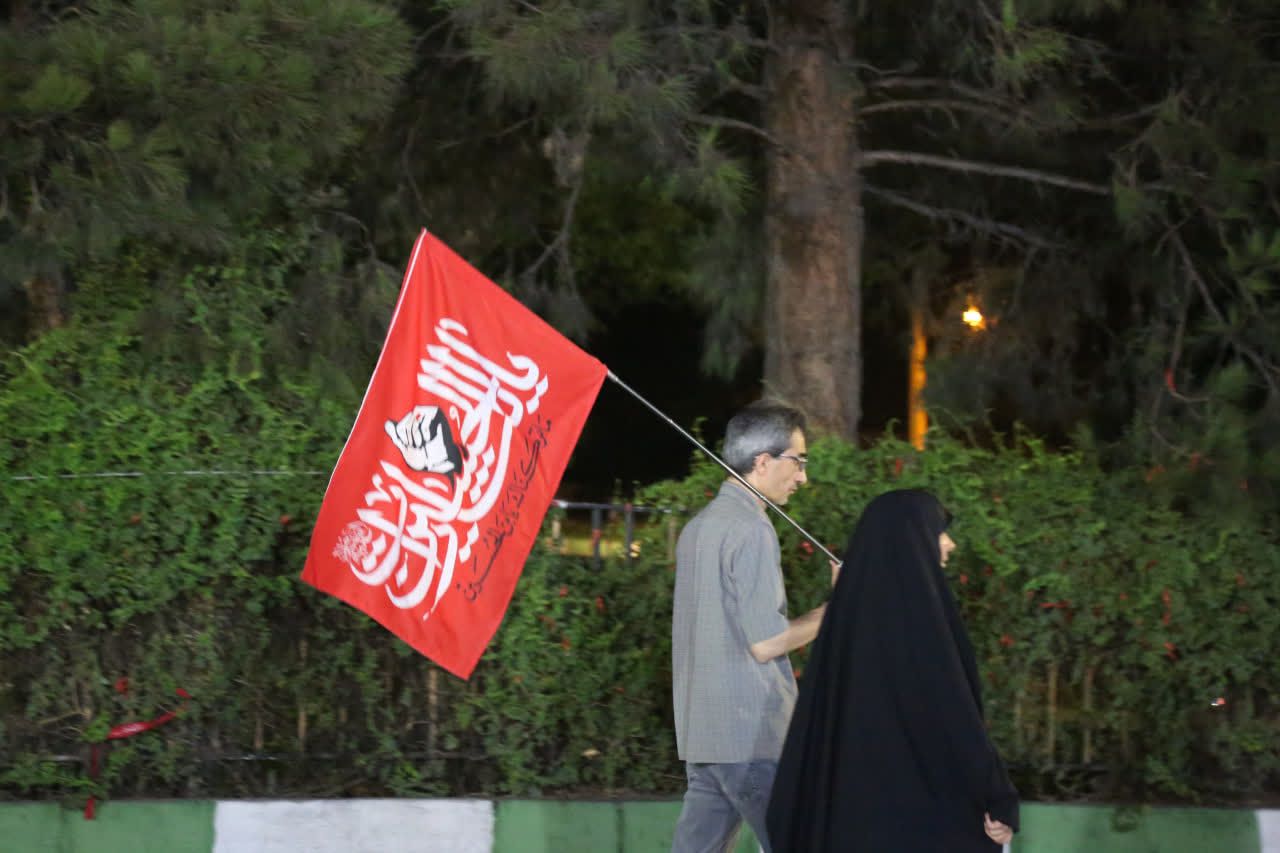 گزارش تصویری در حاشیه ی راهپیمایی شبانه سوم مهر