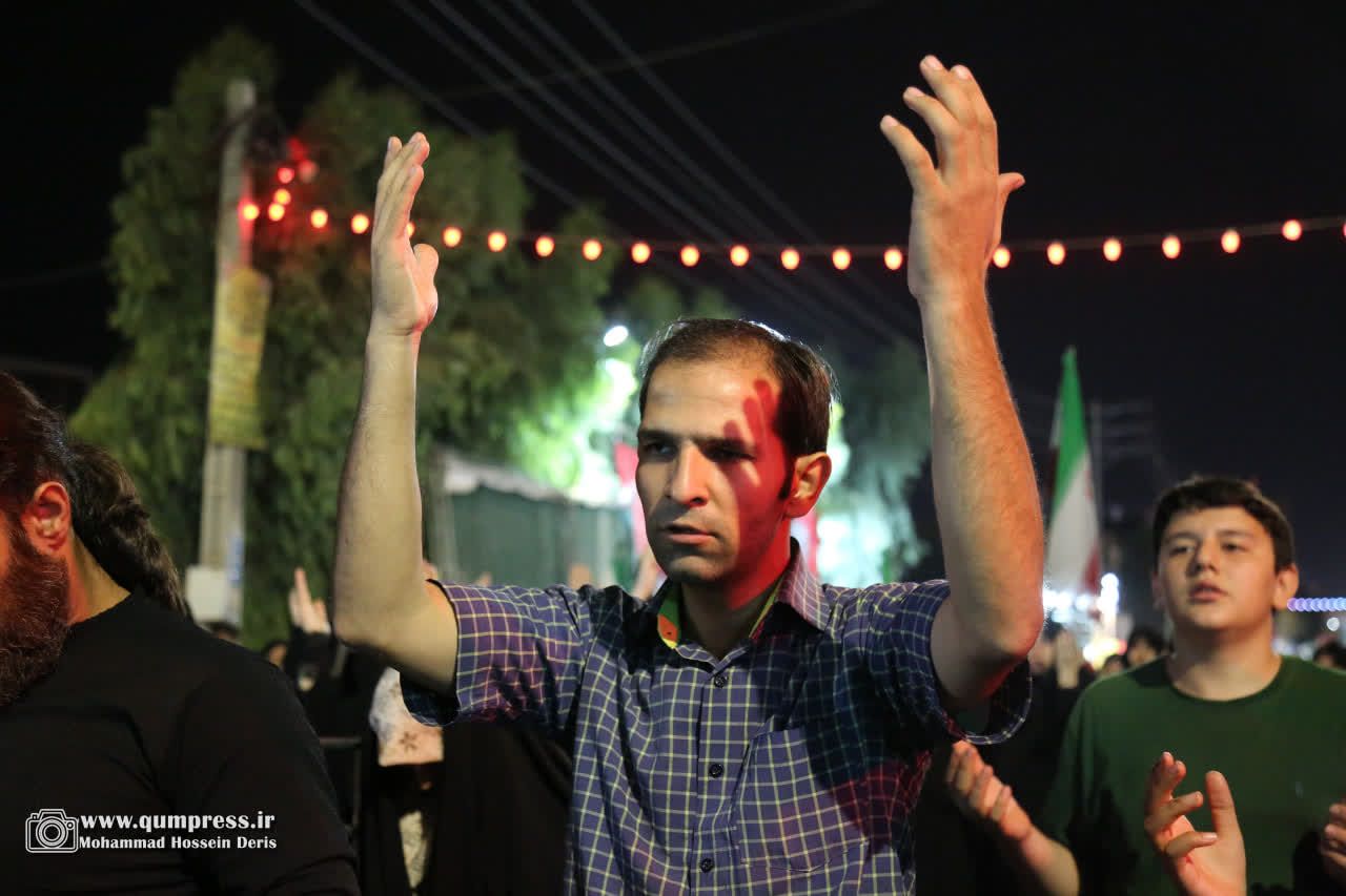 گزارش تصویری از استغاثه و توسل در رادیو حماسه