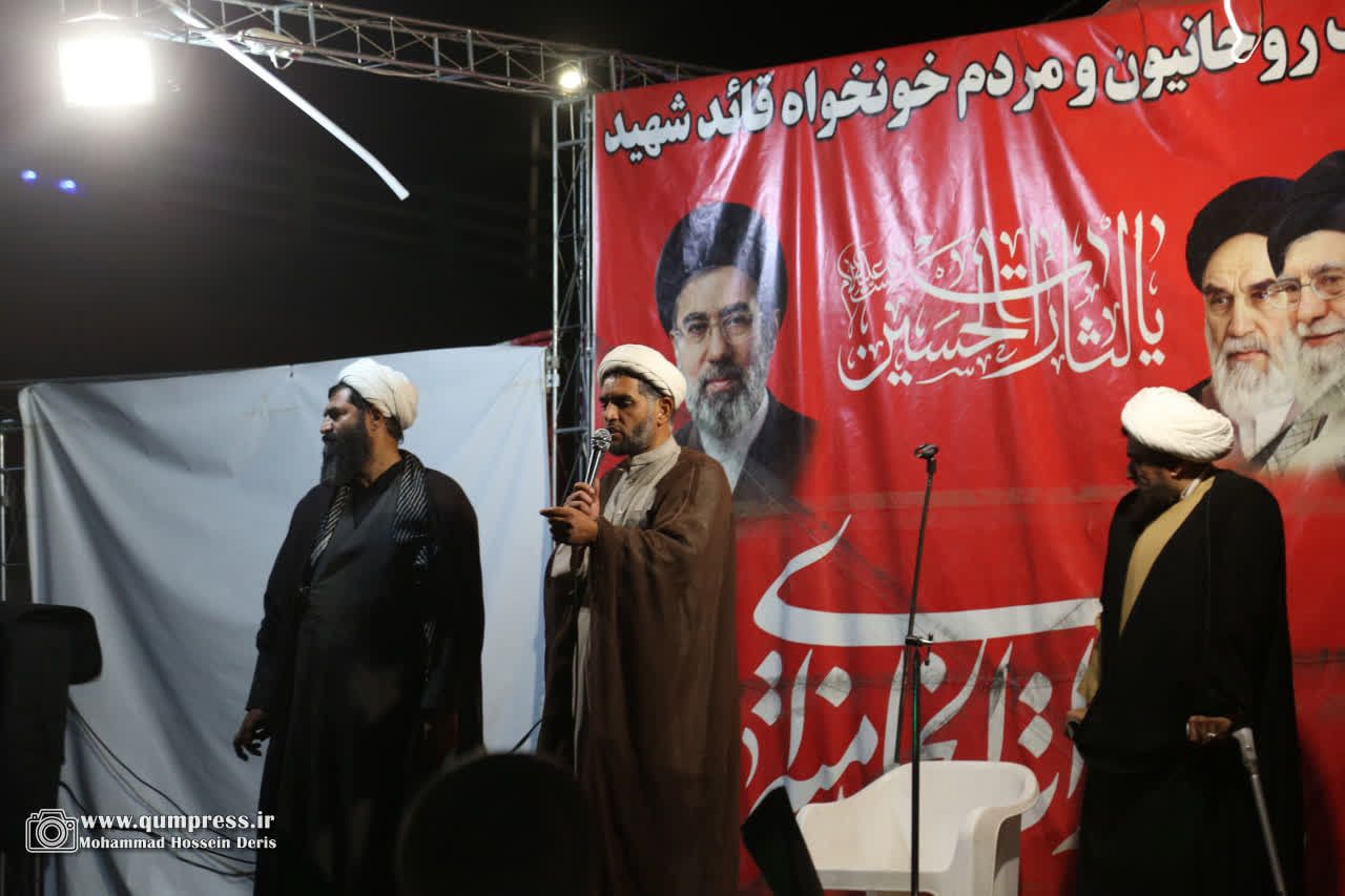 گزارش تصویری موکب روحانیون و مردم خونخواه قائدشهید شب هفدهم مهر