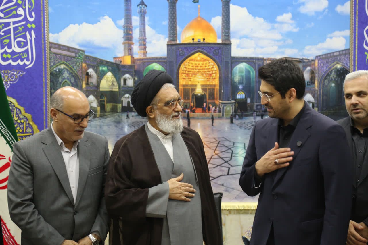 حضور رئیس سازمان امور مالیاتی کشور در قم و دیدار با علما و مراجع معظم تقلید
