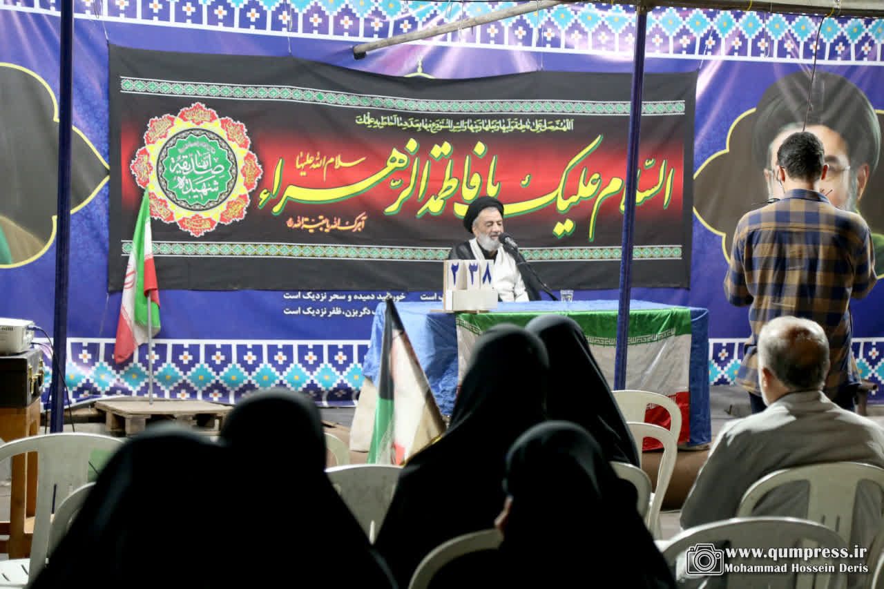 جلوه هایی از حضور کم نظیر مردم در خیابان