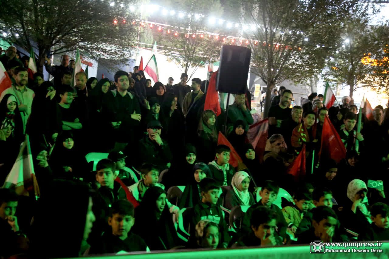 گزارش تصویری از آئین هنری فاطمیه در خیابان