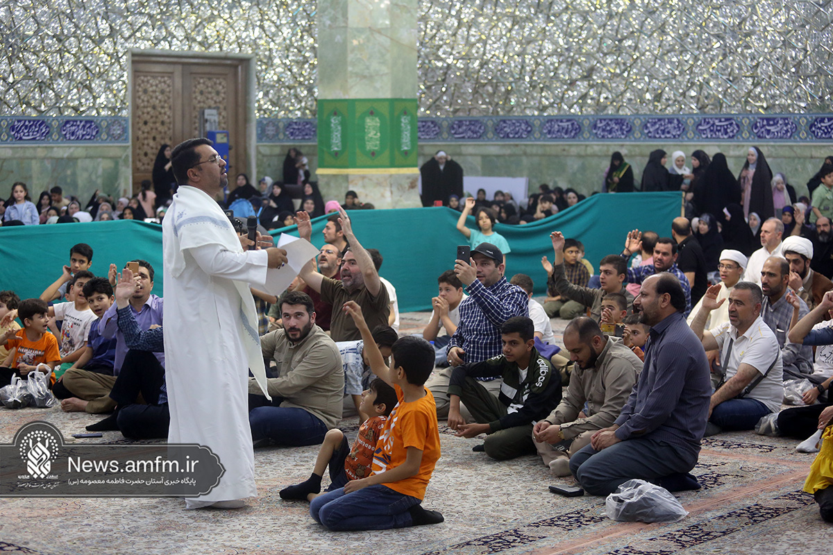 محفل مولودیخوانی عربزبانان مقیم قم در شب میلاد امام رضا(ع)