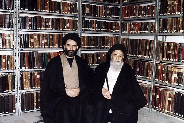 جایگاه شخصیت و کتابخانه آیت‌الله مرعشی نجفی در بیانات رهبر شهید