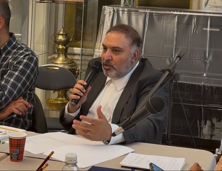 «جامعه ایرانیان در اتریش» زیر ذرهبین نقد و بررسی قرار گرفت
