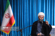 حجتالاسلام قمی: پرچم خونخواهی این زخم مشترک مسلمین را متحد میکند حجتالاسلام قمی: پرچم خونخواهی این زخم مشترک مسلمین را متحد میکند