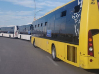 خدمت‌رسانی ۵۰ دستگاه اتوبوس در بلوار پیامبراعظم (ص) به دلدادگان حسینی