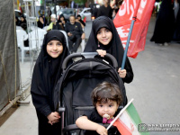 کودکانه پای انقلاب