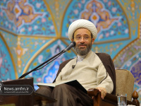 چشم‌پوشی از اموال دیگران سبب محبوبیت انسان می‌شود