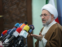 آیت‌الله اراکی: نمی‌توان از حمایت مظلومان گفت و در جشن ظالمان شرکت کرد
