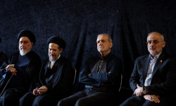 حضور پزشکیان در مراسم بزرگداشت آیت‌الله العظمی شبیری زنجانی