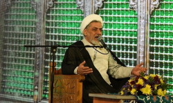 آئین عمامه گذاری طلاب در شب ولادت حضرت عبدالعظیم حسنی(ع) آئین عمامه گذاری طلاب در شب ولادت حضرت عبدالعظیم حسنی(ع)
