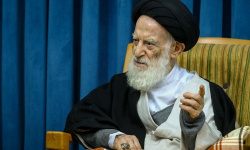 آیت الله شبیری زنجانی از ارکان حوزههای علمیه و صاحب مبانی است آیت الله شبیری زنجانی از ارکان حوزههای علمیه و صاحب مبانی است