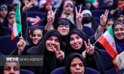 گردهمایی هیئات دخترانه تهران با حضور ۱۶۰۰ نوجوان در فرهنگسرای بهمن