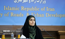صادق: شریان‌های دریایی ایران، با وجود تمامی فشارها، زنده و جاری است