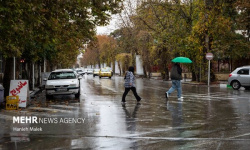 وقوع رگبار و وزش باد شدید در راه تهران؛ کاهش ۴ درجهای دما از جمعه وقوع رگبار و وزش باد شدید در راه تهران؛ کاهش ۴ درجهای دما از جمعه
