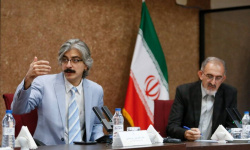 با حضور سفیر هند از دیوان عاقل شاهجهان‌آبادی رونمایی شد