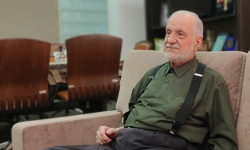 سهرابپور از روزهای چمران تا روزهای سخت دانشگاه میگوید سهرابپور از روزهای چمران تا روزهای سخت دانشگاه میگوید