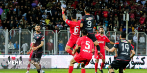 مانع بزرگ سرمربی جدید پرسپولیس؛ هاشمیان منتظر یک اتفاق امیدوارکننده