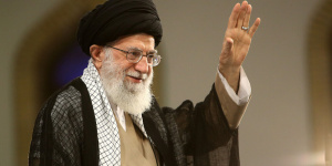 چرا غرب از آیتالله خامنهای هراس داشت؟ چرا غرب از آیتالله خامنهای هراس داشت؟