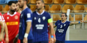 باخت گل گهر سیرجان با اشتباه فردی مقابل المحرق بحرین باخت گل گهر سیرجان با اشتباه فردی مقابل المحرق بحرین