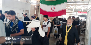 نوبت‌دهی در پایانه برکت هوشمند شد؛ هدایت رانندگان اربعین با کیوآرکد