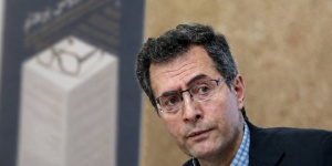 جایزه پرهام در جستوجوی گنجینههای پنهان اسنادی است جایزه پرهام در جستوجوی گنجینههای پنهان اسنادی است