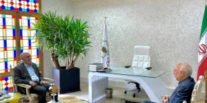 تأکید بر گسترش حمایت از فعالیتهای ایرانشناسی تأکید بر گسترش حمایت از فعالیتهای ایرانشناسی