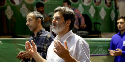 رادیو حماسه پرشور در خیابان رادیو حماسه پرشور در خیابان