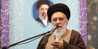 آیت الله حسینی خراسانی: فقها مفاخر علمی امت و خاری در چشم دشمنان اسلام هستند