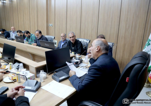 نشست خبری مدیرکل امورمالیاتی استان قم نشست خبری مدیرکل امورمالیاتی استان قم