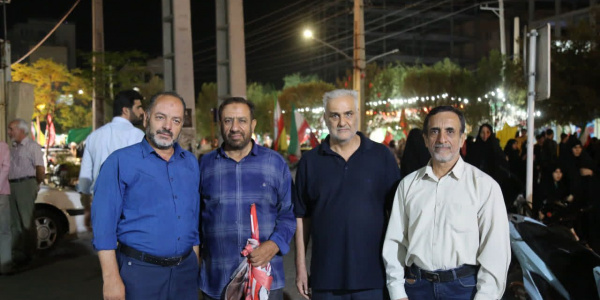 اداره پستی های دوست داشتنی در خیابان